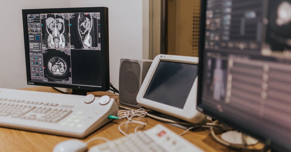 Radiology workstation with medical imaging monitors